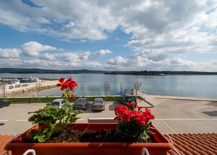 By The Sea - 8221 Pašman