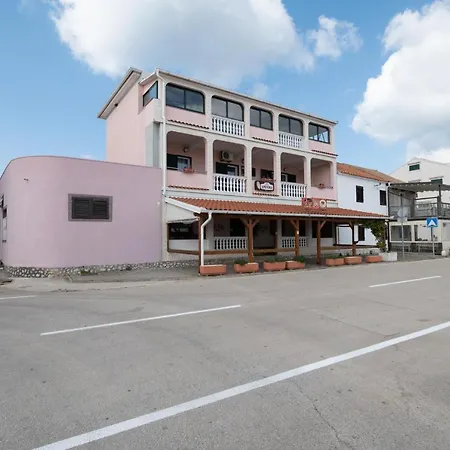 Apartment Apartments By The Sea Pasman - 8221