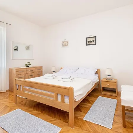 Apartments By The Sea Pasman - 8221 Apartment