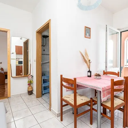 Apartment Apartments By The Sea Pasman - 8221