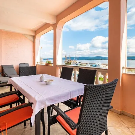Apartment Apartments By The Sea Pasman - 8221
