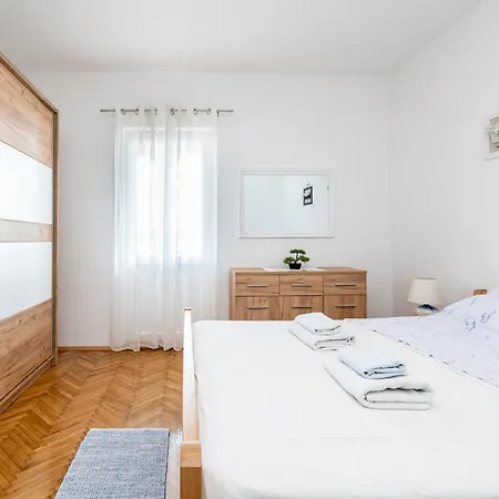 Apartments By The Sea Pasman - 8221 Pasman